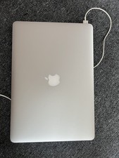 Apple MacBook Pro 15 inch Retina, 2.2GHz Intel Core i7, 16GB RAM, Mid-2015