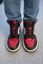 Nike Air Jordan 1 Mid Bred