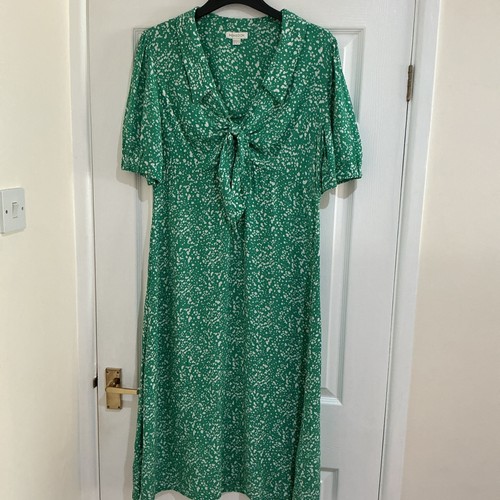 Monsoon retro style - style, tea