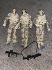 HM Armed Forces British Soldier Action Figure Bundle (2 Weapons Included)