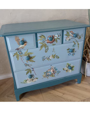 Stag minstrel chest of drawers