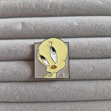 Tweety Pie BN Enamel Badge