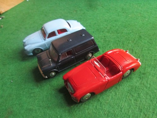 Corgi toys cars - x,