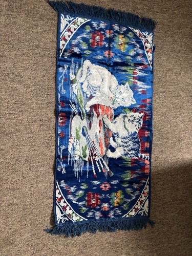 Kitsch vintage velvet - velvet, cat