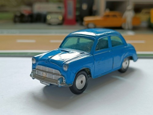 Corgi toys 202 morris cowley - corgi,