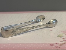 Vintage Potter Of Sheffield Silver Plated Sugar/Ice Tongs. 11.5cm Long. Pattern