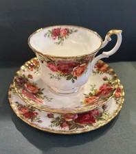 Vintage Royal Albert Old Country Roses TeasetTrio Bone China