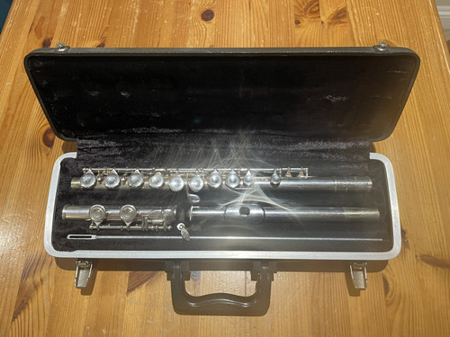 Bundy the selmer company flute - bundy,