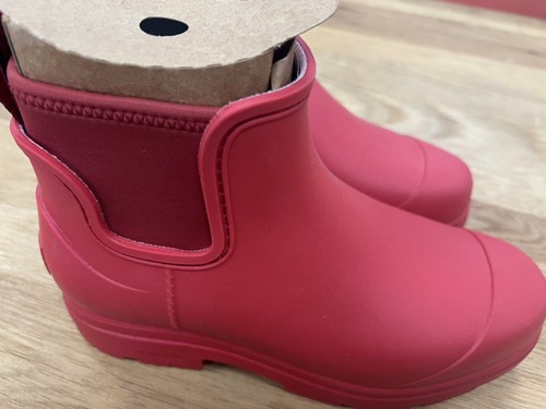 Red ugg droplet - droplet, style
