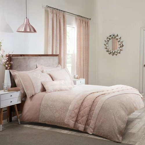 Julian charles cassandra - julian, blush