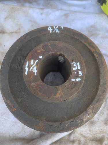 Pulley cast triple - 4, 1/2”