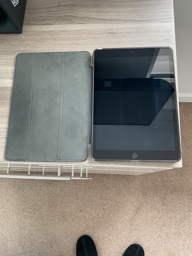 Apple ipad a2270 8th - ipad,