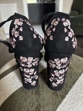 Ladies New Look Black Floral Heeled Shoes,Uk 7,Wide Fit