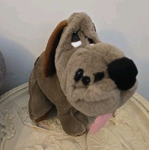 Basset hound toy animal - by,