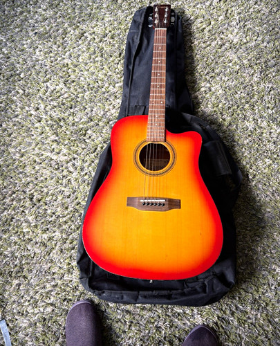 String dreadnought acoustic - 6-string,