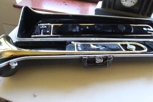 Tenor trombone with - tenor,