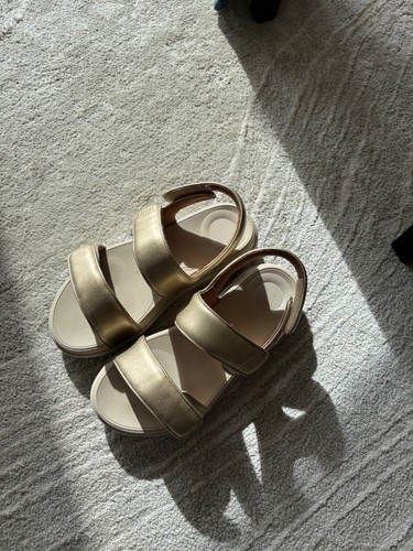 Gold fit flop size fits - size,