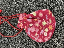 RED POSY PURSE DRAWSTRING PURSE BAG - CORD HANDLE - FLORAL PATTERN -14 CM -VGC
