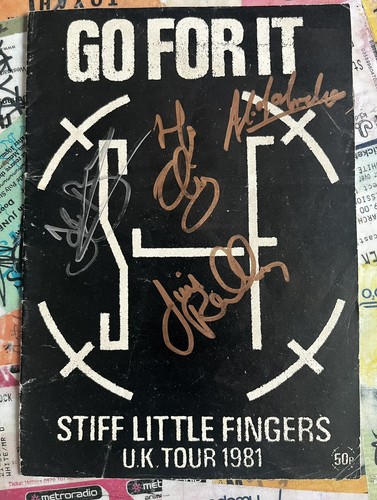 Stiff little fingers go for - fingers,