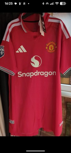 Man united official - man,
