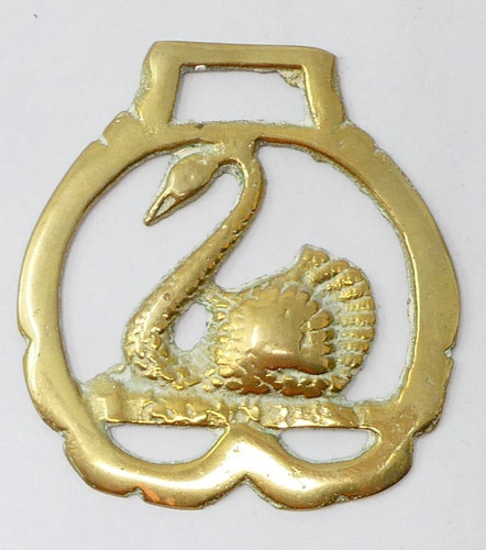 Horse brass swan design cast - brass,