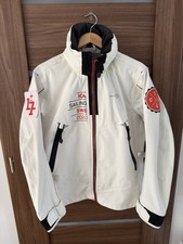 Pelle P Womens Defender Race