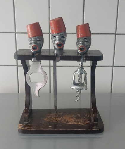 Art deco bar - lot, usa