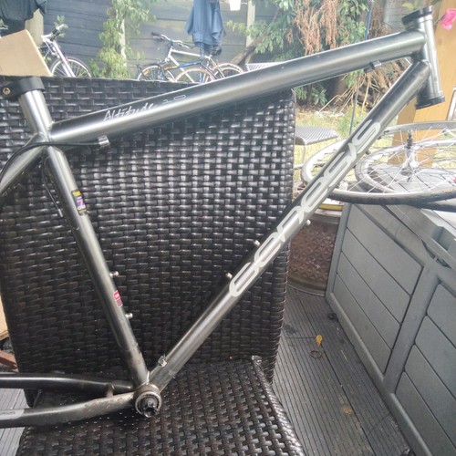 Genesis altitude reynolds 725 - genesis,