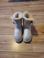 UGG Australia Bailey Button Size Uk 3.5