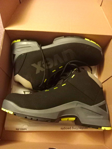 Brand new uvex metal free - brand,