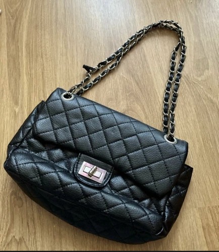 Black quilted bag with silver - black,