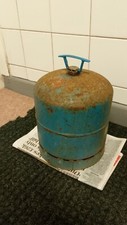 Camping Gaz 907 (empty)  gas bottle -with handle. Attach to stoves, lantern, BBQ