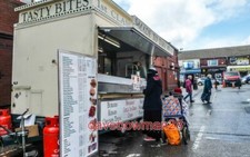 PHOTO  SNACK VAN OLDHAM MARKET