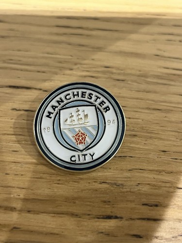 Manchester city pin badge - manchester,