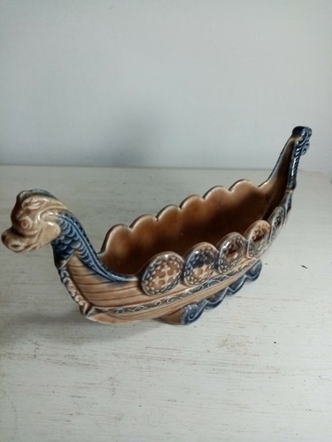 Vintage wade porcelain - wade, dragon