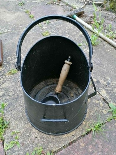 Vintage black metal coal - black,