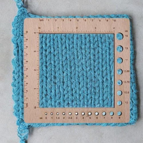 Knitting gauge ruler - gauge, compact