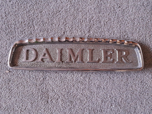Daimler coach badge - ., lorry
