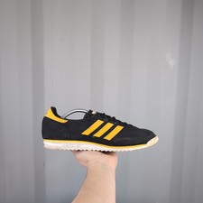 *RARE* UK 10 - adidas