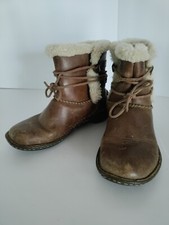 UGG Rianne Ankle Boots Leather Shearling Lined Style 1004141 Womens Size 5 Brown