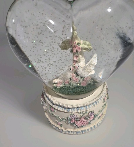 Sankyo music snow globe - snow,