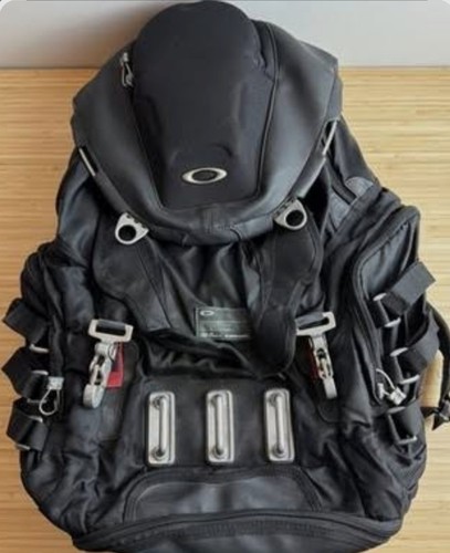 Oakley back pack y2k - oakley,