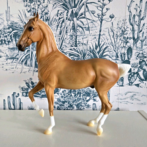Breyer traditional 9 - breyer,