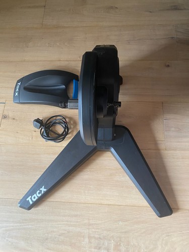 Tacx flux smart trainer - tacx,