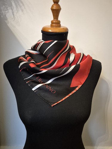 Orla ermanno 66cm silk - 66cm, square