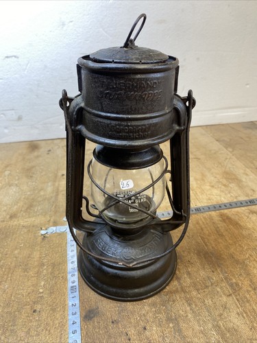 Petroleum lamp storm feuer - lamp,