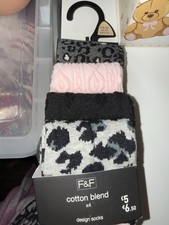 Ladies Socks X4 Size 4-8 Brand