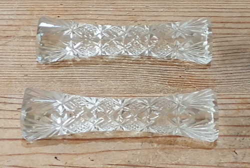 Pair glass cutlery knife - of,