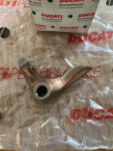 Ducati rocker arm closing - , rh