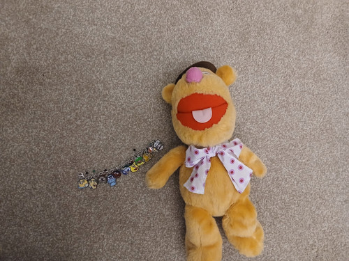 Disney muppets fozzie bear - muppets,